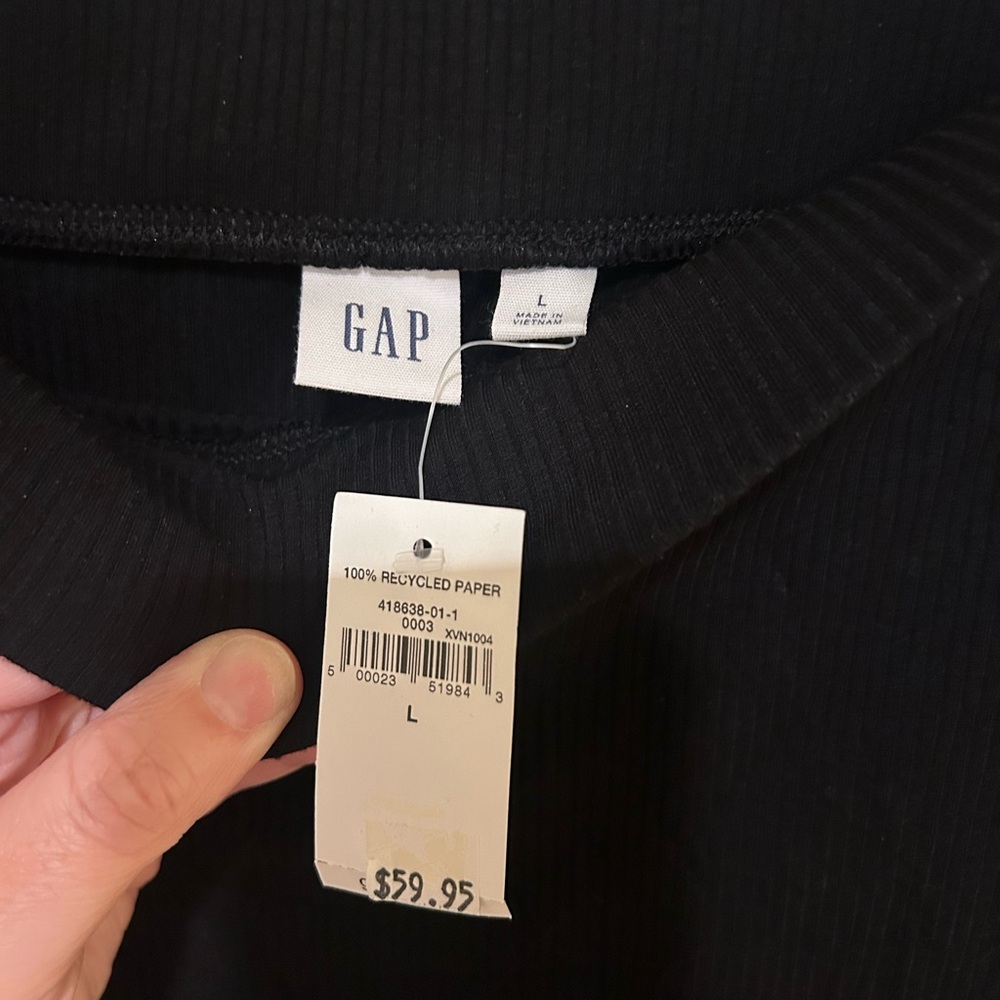 GAP NWT Classic Black Pencil Skirt Waist 35, Length 26 - Picture 5 of 6